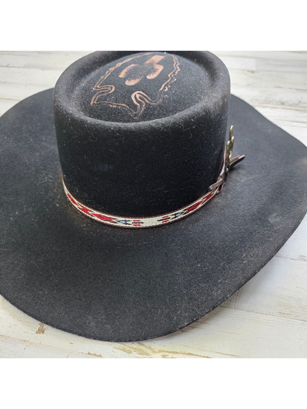 Rockin' C Cowboy Hat Black Felt Cactus Pin Decorative Band Burnt Design Western